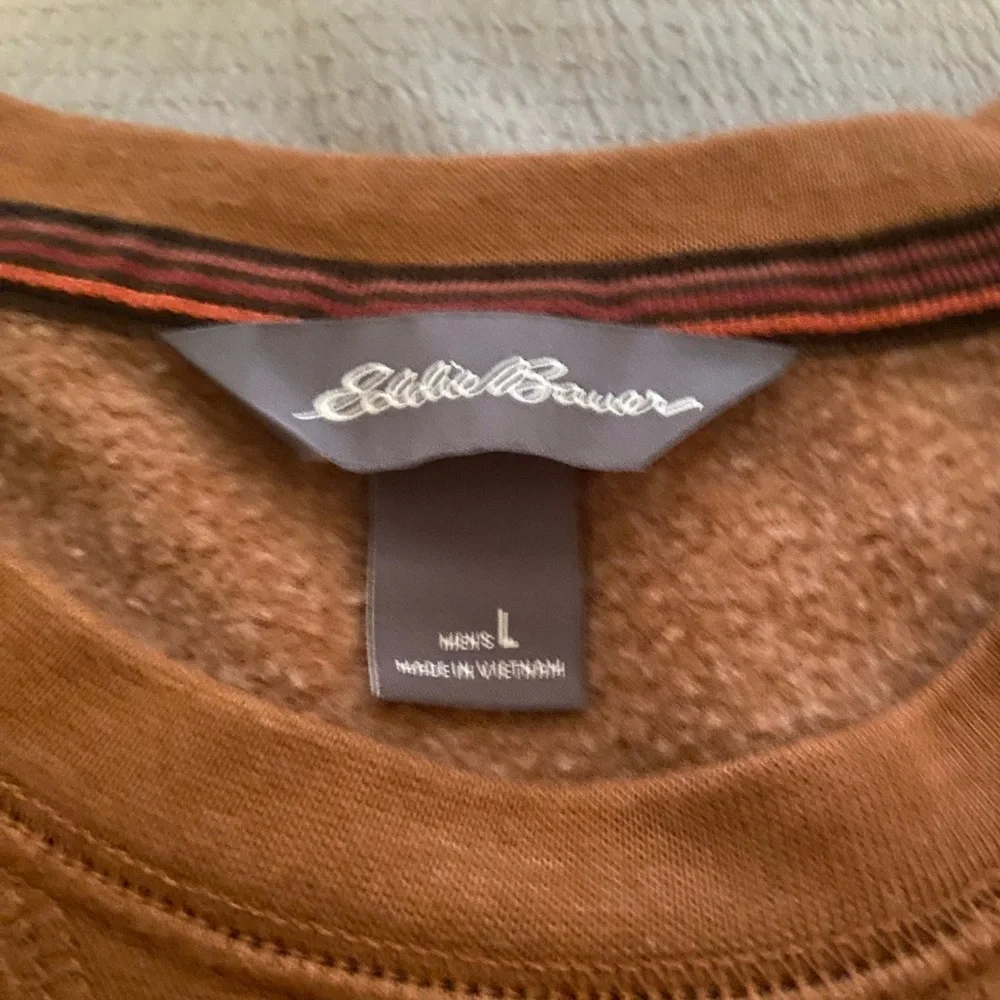Light brown Eddie Bauer Crewneck, Men’s Large - Picture 2 of 3